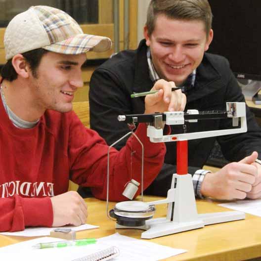 Students in Physics lab